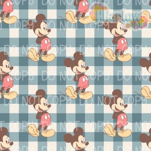 Könnte beinhalten: Ein sich wiederholendes Muster mit der ikonischen Mickey Mouse-Figur auf einem blau-cremefarbenen karierten Hintergrund. Mickey trägt seine klassische Kleidung: rote Shorts, gelbe Schuhe und braune Ohren. Die Worte "DO NOT COPY" sind auf dem Bild gedruckt.
