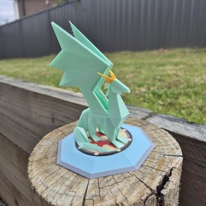 Crystal Statue (Small) - Spyro the Dragon w/ separate base