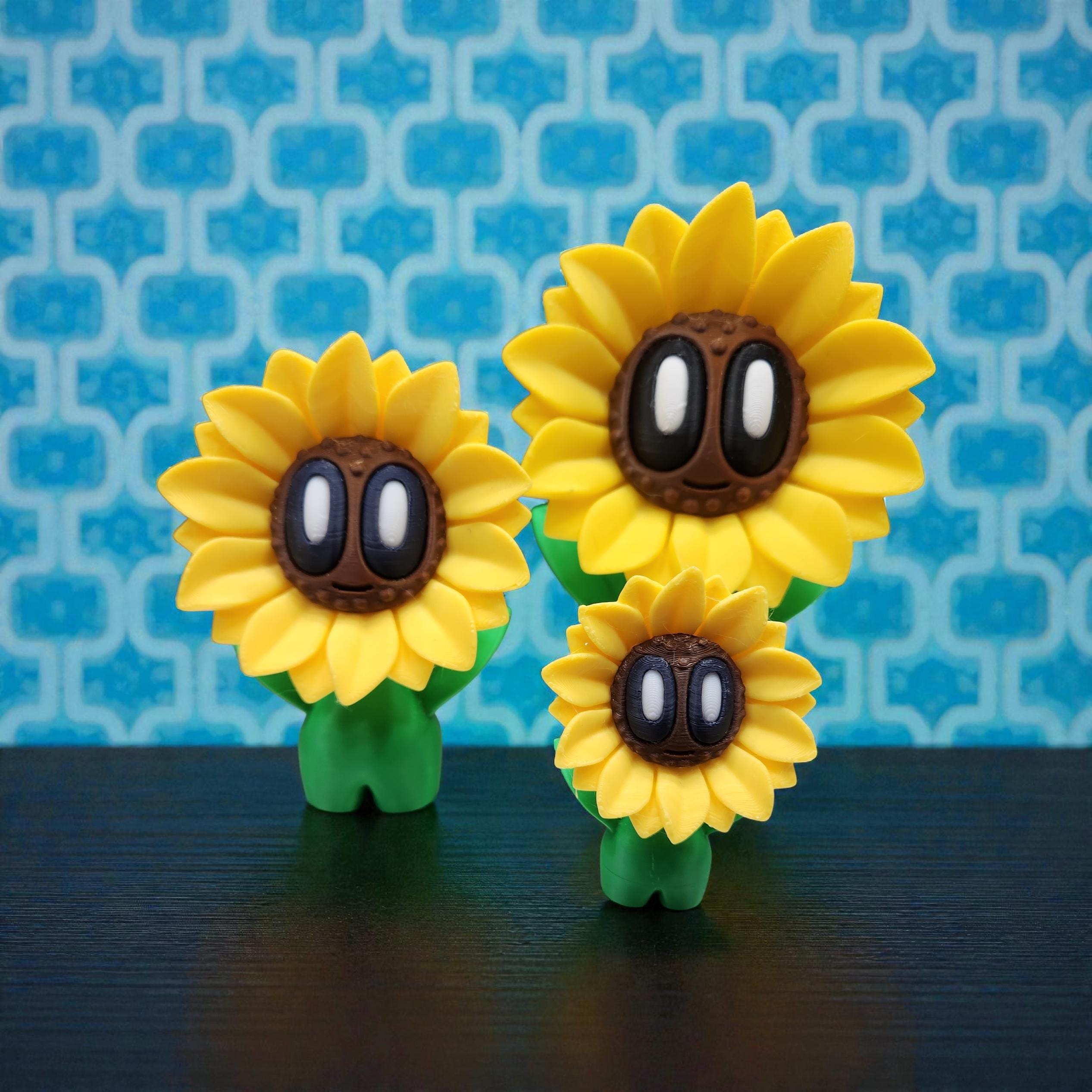 Cheeky Sunflower Figurine - Funny 3D Printed Desk Decor - Cute