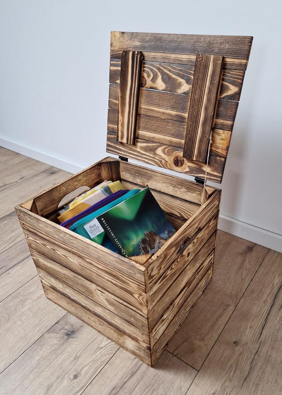 Holzkiste mit Deckel und Griffen, 38x34x33 cm, Aufbewahrungsbox mit Deckel und Stahlscharnieren
