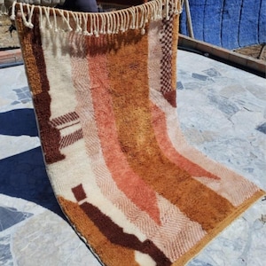 Luxurious Handwoven Wool Moroccan Rug - Soft Ivory Texture for Home Decor, Handmade Rug, White Pink Rug, Moroccan Carpet, Beni Ourain Rug