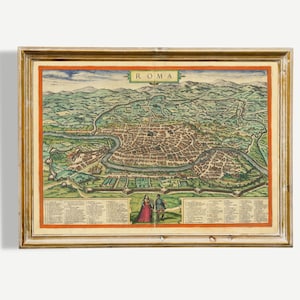 Op de afbeelding: Een ingelijste vintage kaart van Rome, Italië, met een gedetailleerde illustratie van de stad en een rivier. De kaart zit in een gouden lijst, met het woord "ROMA" bovenaan. Historisch kunstwerk.