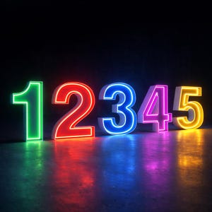 K&ouml;nnte beinhalten: Eine Reihe leuchtender Neon-Zahlen, von 1 bis 5, in leuchtenden Farben: Gr&uuml;n, Rot, Blau, Lila und Gelb. Die Zahlen sind vor einem dunklen Hintergrund beleuchtet, mit einer reflektierenden Oberfl&auml;che darunter.