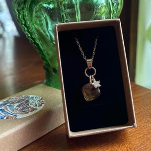 Citrine & Small Flower Necklace
