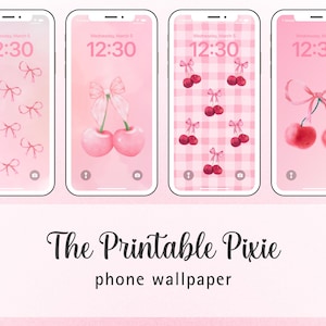 Könnte beinhalten: Vier Smartphone-Bildschirme mit rosa Aquarell-Hintergründen. Designs umfassen Schleifen, Kirschen und ein Vichy-Muster. Jeder Bildschirm zeigt die Uhrzeit 12:30 Uhr am Mittwoch, den 3. März. Der Text "The Printable Pixie phone wallpaper" befindet sich unten.