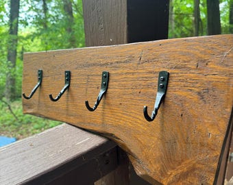 コートハンガー、手作り、鍛冶屋、木工職人。オーク材