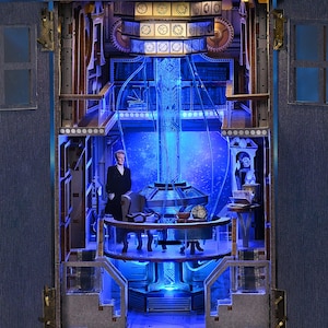 Book Nook Doctor Who - Kit DIY Diorama TARDIS  - Europe - Miniverse Studio