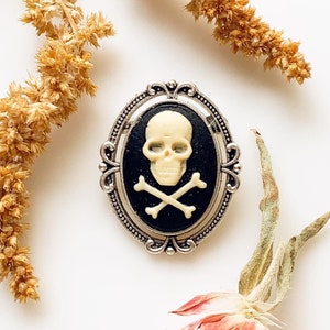 Jolly Roger Cameo Brooch Skull and Crossbones Pirate Hat Pin