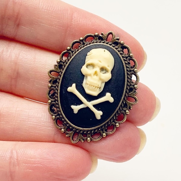 Skull Brooch Pirate Hat Pin Pirate Costume Jolly Roger Cameo Jewelry