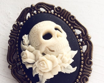 Skull Cameo Brooch Pitare Hat Pin Renaissance Faire Costume Accessories for Men Women