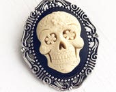 Skull Brooch Sugar Skull Cameo Day of the Dead Dia de los Muetros