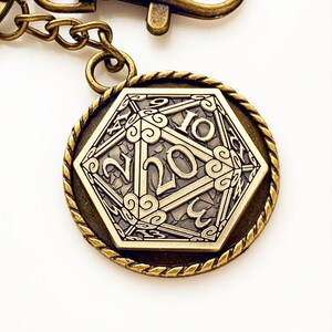 D20 Keychain Dungeons and Dragons Key Chain Accessory Nerdy Gift for ...