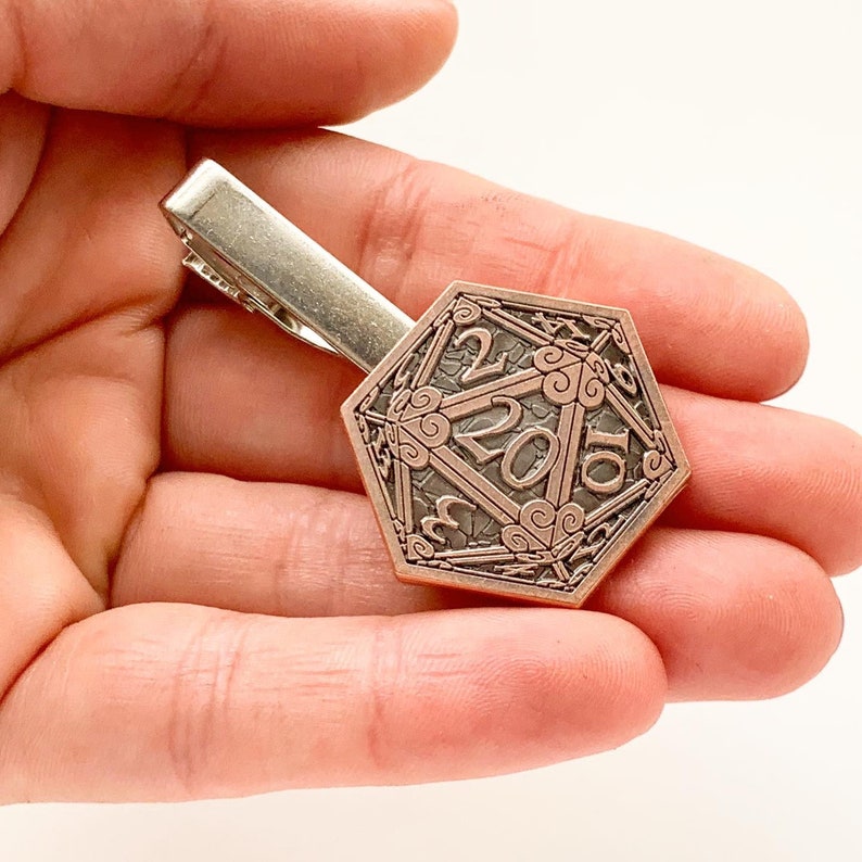dungeons and dragons tie