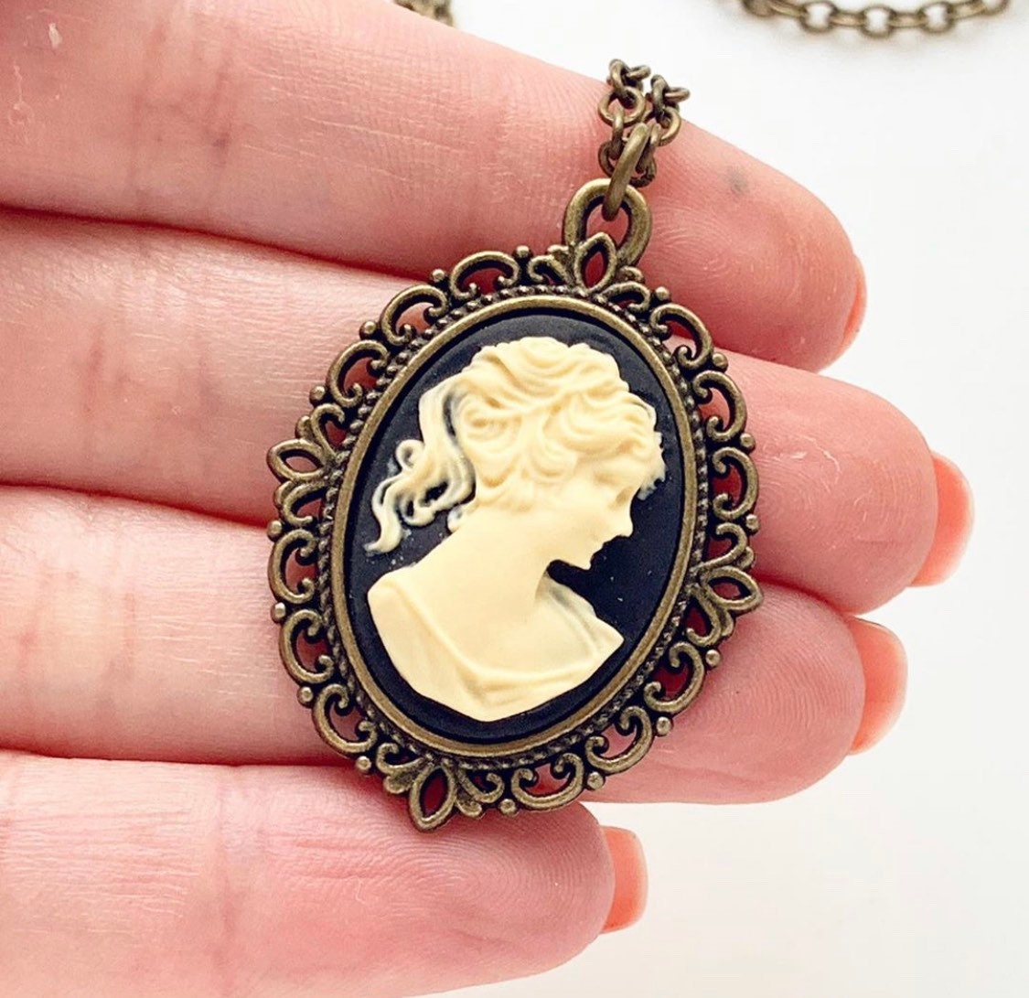 Large Blue Lady Cameo Necklace for Women, Cameo Jewelry With Large Blue  Cameos, Silver or Gold Settings, Victorian Lady Cameos 