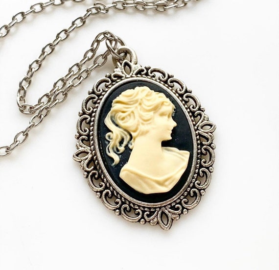 Cameo Necklace Gift for Women Cameo Jewelry -  Canada