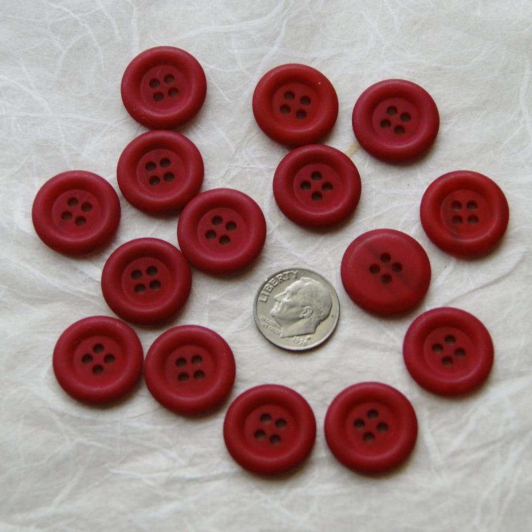 15 Red Buttons, 3/4