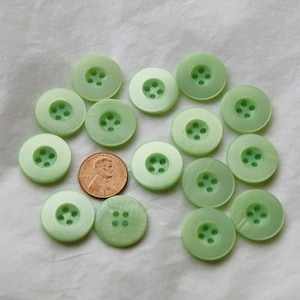 12 Buttons, Green Matching Buttons, 13/16&quot;, Mint Green, Seafoam Green Buttons, Craft buttons, Crafting (LL 6a)