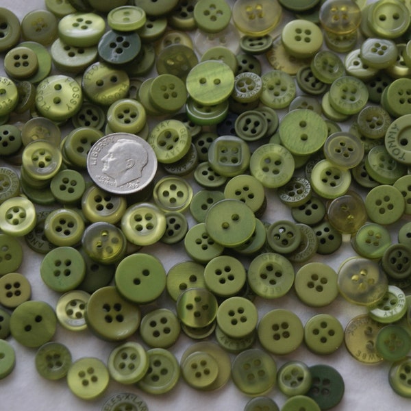 100 Buttons, Smalls, Avocado, Olive Green, Apple Small Assorted sizes, Grab Bag  (1453)