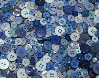 500 Buttons, Mix Blue Buttons, Blue Berry, Small Assorted  Small Size Mix Grab Bag  (580 c)