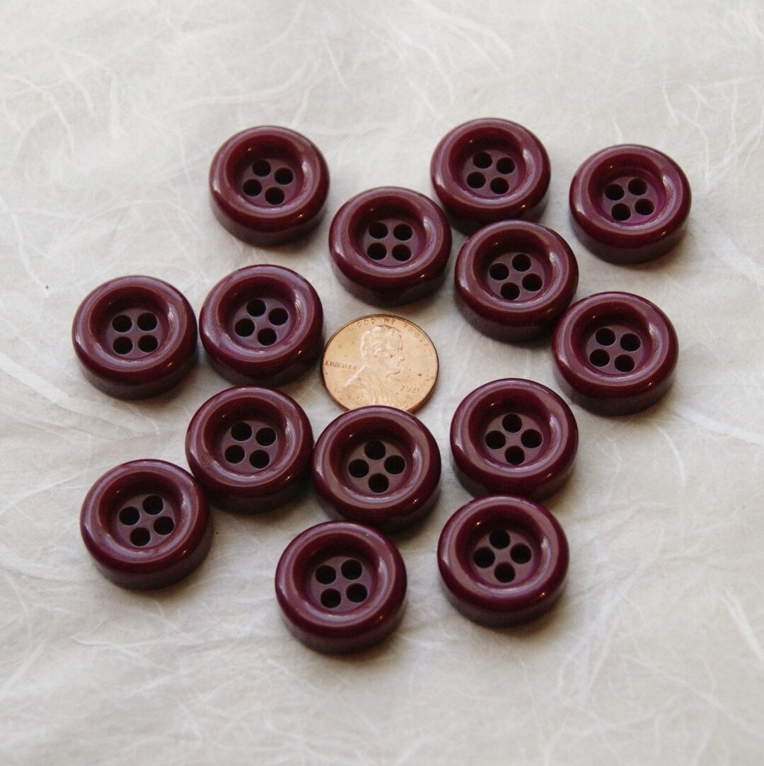 14 Buttons, Red Cranberry Buttons, Thick Buttons With Deep Center, 4 ...