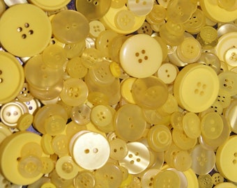 100 Yellow Button Mix, Yellow Assorted  Sizes, Sewing, Crafting, Jewelry, Collect (1523)