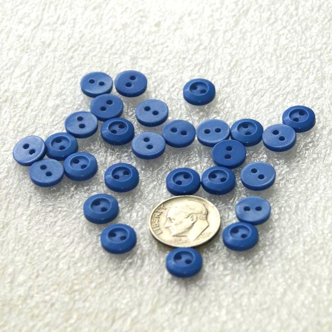 27 Blue Buttons, 1/3