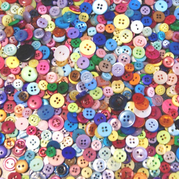 100 Small Button Mix Rainbow color mix, assorted small sizes, Art, Crafting, Jewelry, Sewing  (591a)