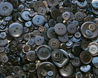100 Black Button Mix, Assorted sizes, Sewing buttons, Craft buttons, Jewelry, Collect (866)