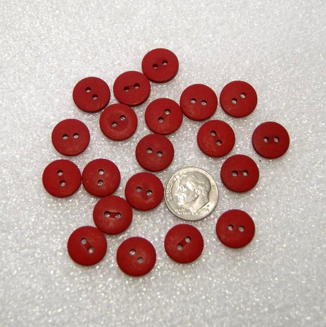 20 Red Buttons, 1/2