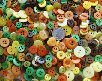 100 Buttons, Small, Pumpkin Harvest Mix, Sewing, Grab Bag, Craft Button, Jewelry, Collect (002 D)