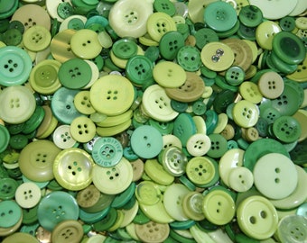 50 Green Mix Buttons, RAIN FOREST, Assorted Buttons, Crafting Jewelry Collect (1612)