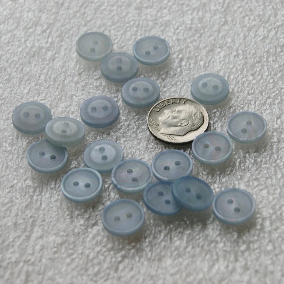 Buttonアソート 20 Blue Buttons, 7/16