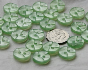 25 Buttons, Mint Green, Spring Green, 1/2" Matching Buttons, 1/4 Pie Cut (Ah 148)