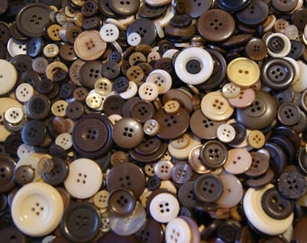 100  Brown Button Mix, Honey Caramel, Chocolate, Golden Brown, Pecan, Sewing, Crafting, Jewelry, Collect  (1385)
