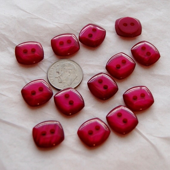 12 Red Buttons Matching buttons Shiny Buttons Sewing Etsy