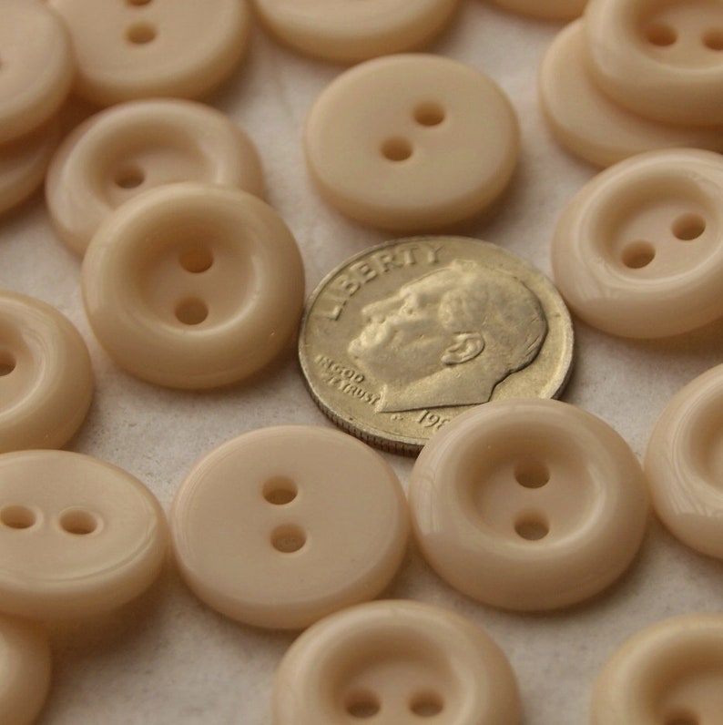 Tan Cream Buttons 35 Buttons AD 148 916 2 hole sew through Shirt Buttons