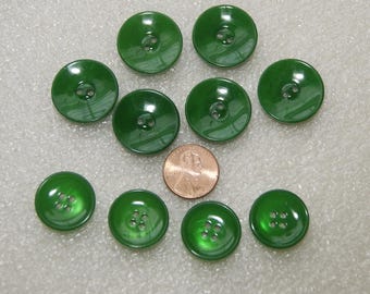 10 Buttons, Green Matching Buttons, 3/4" and 7/8" mix, Sewing Buttons, Craft buttons, Crafting (SB 1125)