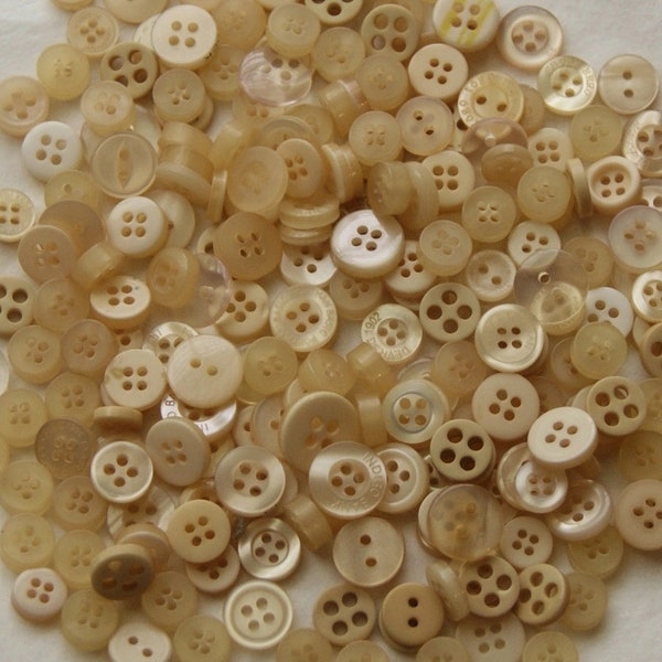 200 Small Buttons, Pale Tan,  Beige Button Mix, Flesh color Buttons assorted sizes (1584 b)