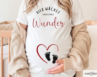 Schwangerschaft verkünden Shirt – Babyankündigung Shirt, Pregnancy Reveal Shirt, Geschenk werdende Mama, Babyparty Shirt, Kleines Wunder