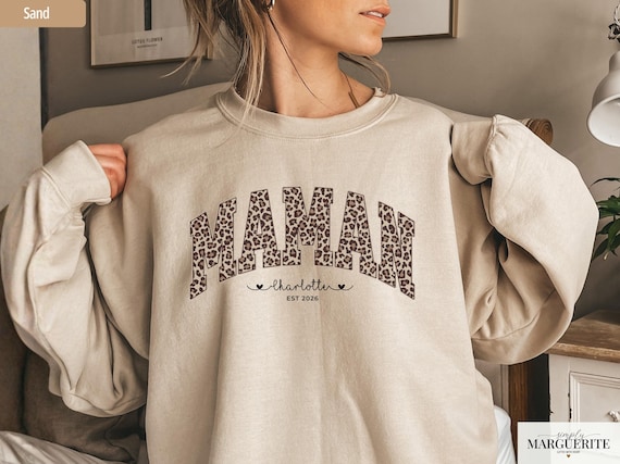 Tshirt ou Sweatshirt Maman Personnalisé avec Prénoms, Cadeau pour Maman Tshirt Imprimé Léopard, Cadeau Fête des Mères, Annonce Grossesse