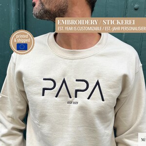 Personalised Embroidered Papa Hoodie with Year, Custom Dad Sweatshirt, New Dad Announcement, Father Birthday Gift Cool Dads Club