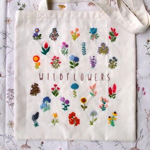 Handbestickte Baumwoll-Canvas-Tasche, handgemachte Einkaufstasche, Blumentasche, Frühlingstasche, bunte Tasche, bestickte Blumentasche