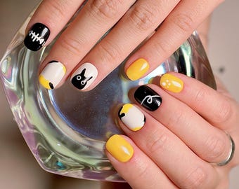 Handmade Cat Press On Nails: Black & Yellow Nail Art Set