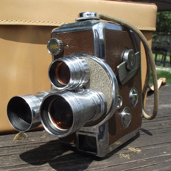 Reserve for SydneyAlex Only......Revere 8 Model 44 8mm Movie Camera and Kit
