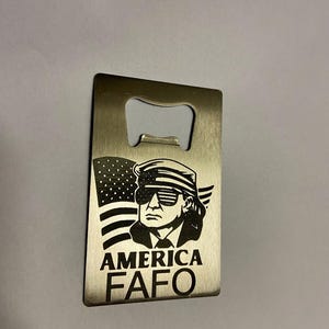 ステンレス製クレジットカードサイズのボトルオープナー / トランプ / FAFO / アメリカ