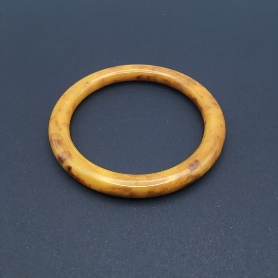 Vintage Bakelite Bangle Bracelet Butterscotch Col… - image 1