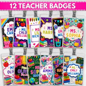 Può includere: Un set di 12 badge rettangolari per insegnanti con clip in metallo, ognuno caratterizzato da illustrazioni scolastiche colorate come mele, libri, mappamondi e pastelli, con nomi personalizzati stampati al centro su una forma a nuvola.