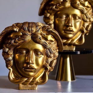 Medusa Bookend – Hand-Painted Gold & Silver Gypsum Sculptures, Bold Mythology Decor, Statement Shelf Accent, Unique Gift for Him or Her