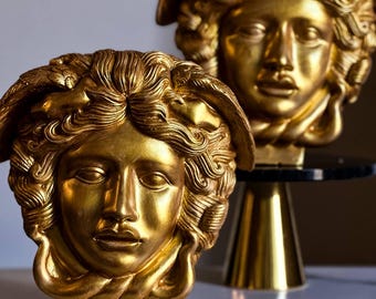 Sujetalibros de Medusa: esculturas de yeso pintadas a mano en oro y plata, decoración mitológica audaz, un detalle llamativo para estantería, un regalo único para él o ella.