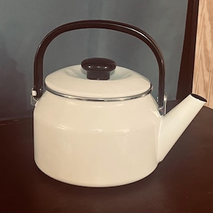 Vintage  Siam White  2qt Enamel Teapot or Kettle